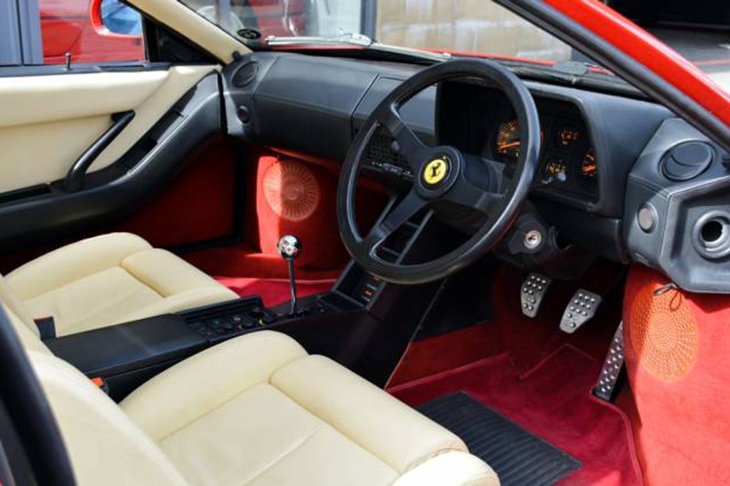FERRARI Testarossa