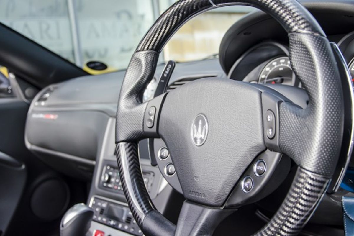MASERATI GRANCABRIO CONVERTIBLE V8 MC MC Shift