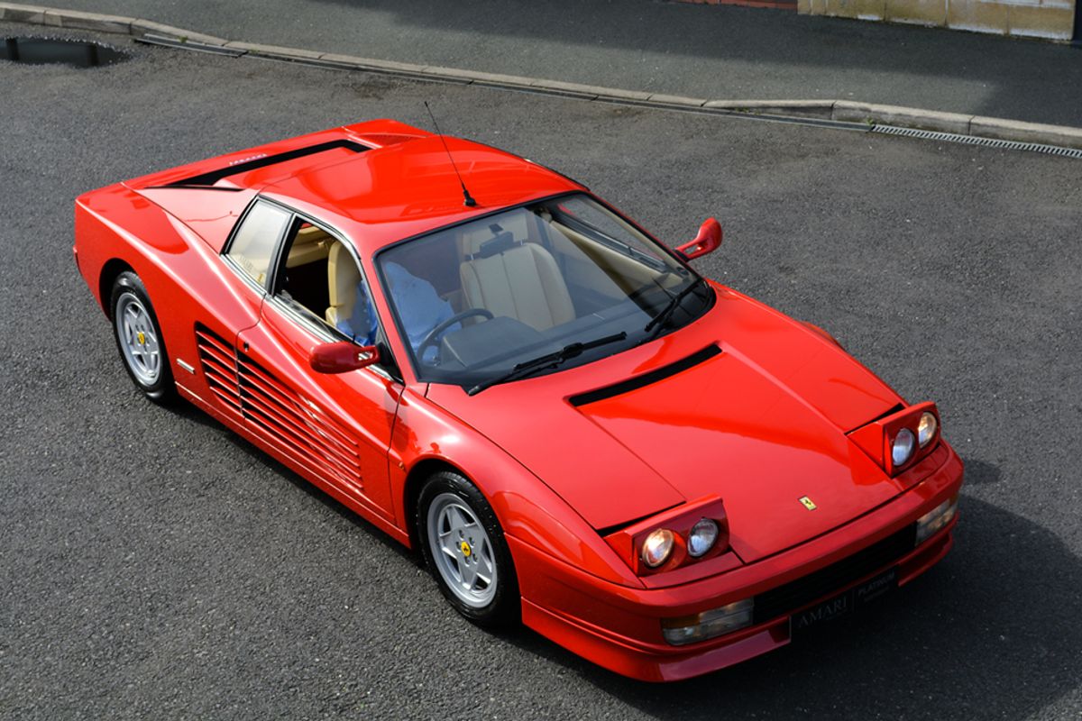 FERRARI Testarossa