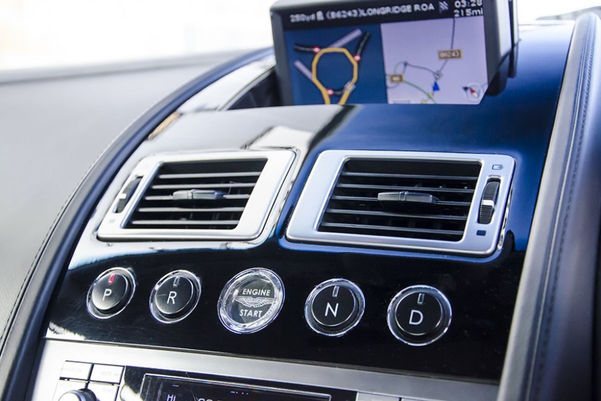 ASTON MARTIN DB9 COUPE V12 Touchtronic Auto