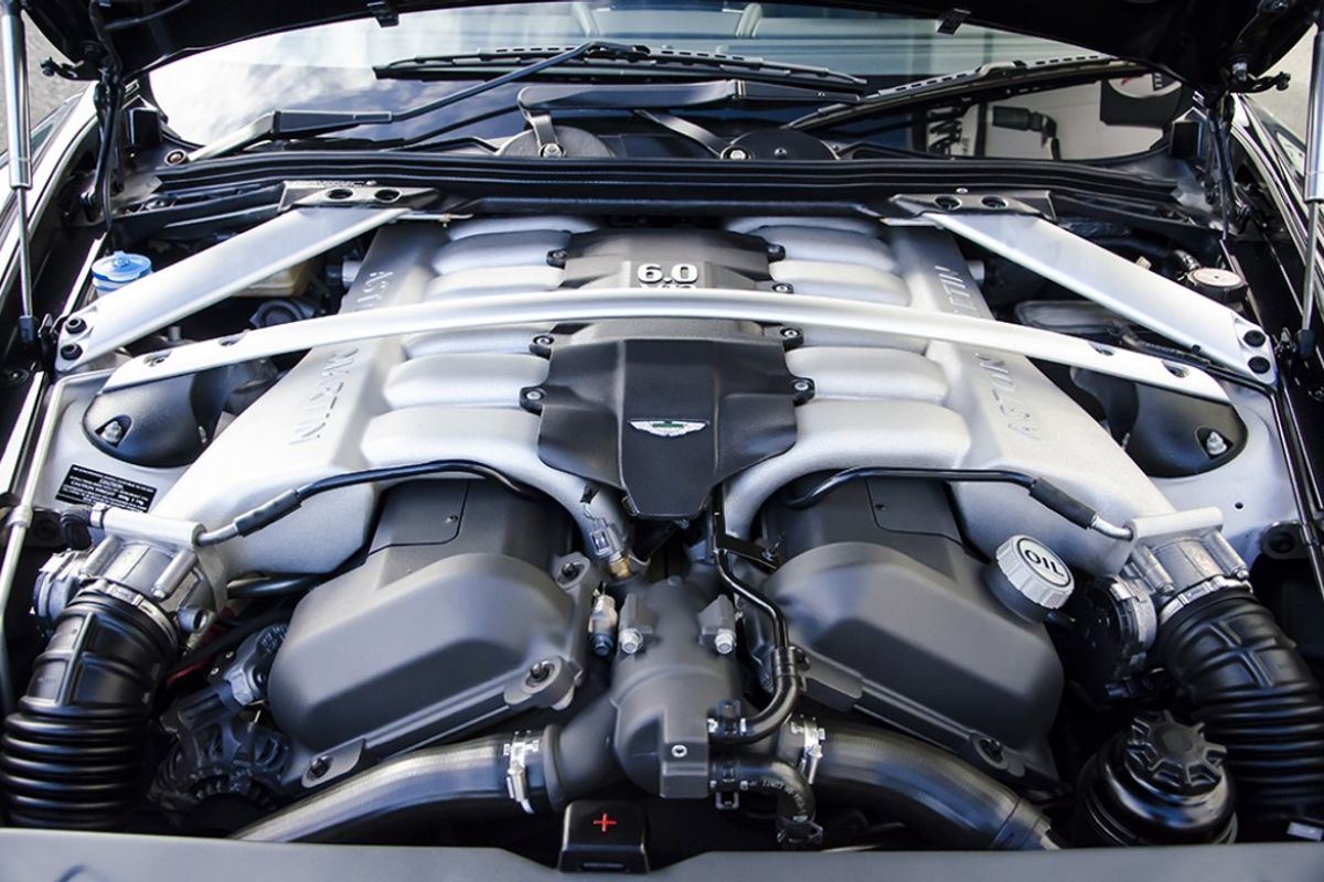 ASTON MARTIN DB9 COUPE V12 Touchtronic Auto