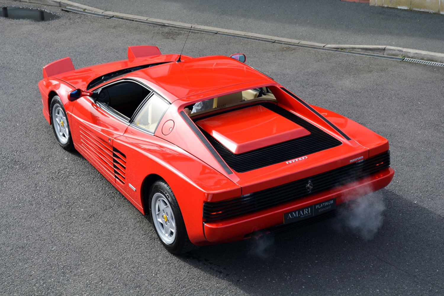 FERRARI Testarossa