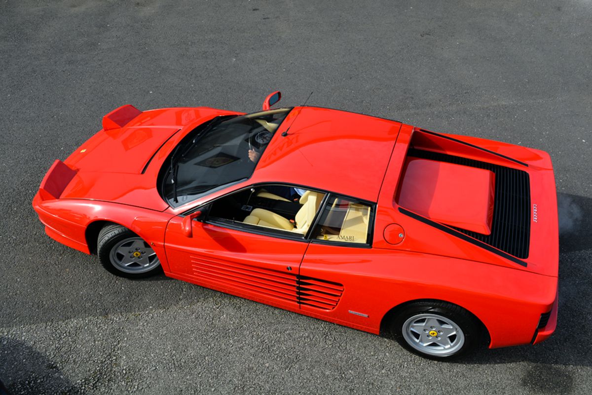 FERRARI Testarossa