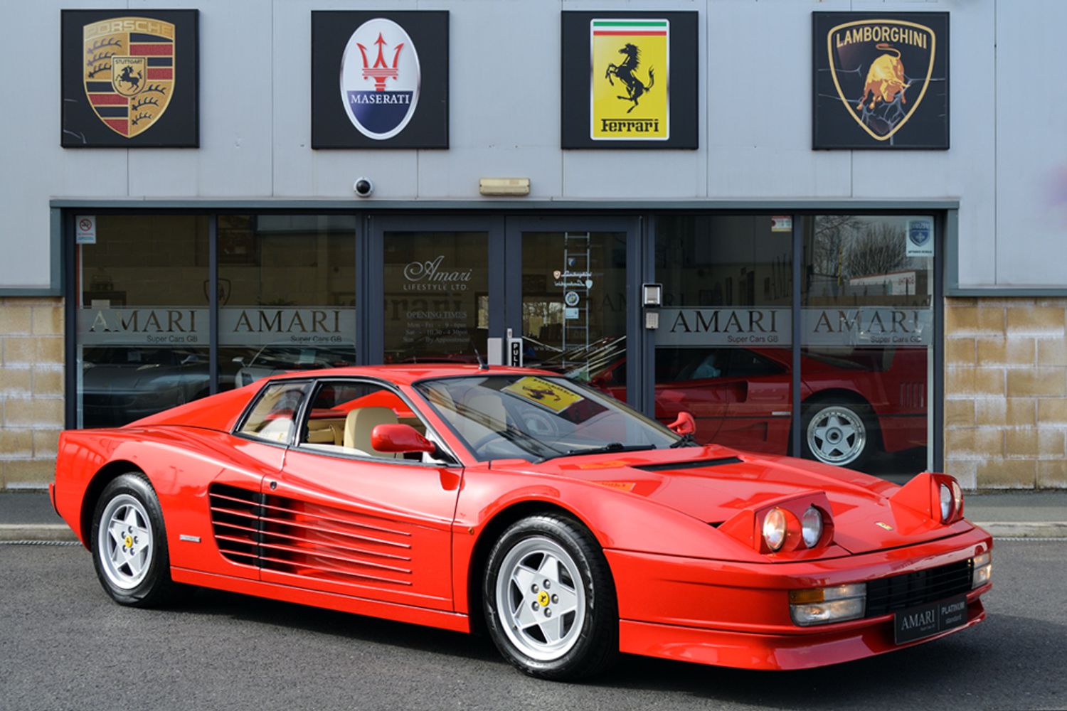 FERRARI Testarossa