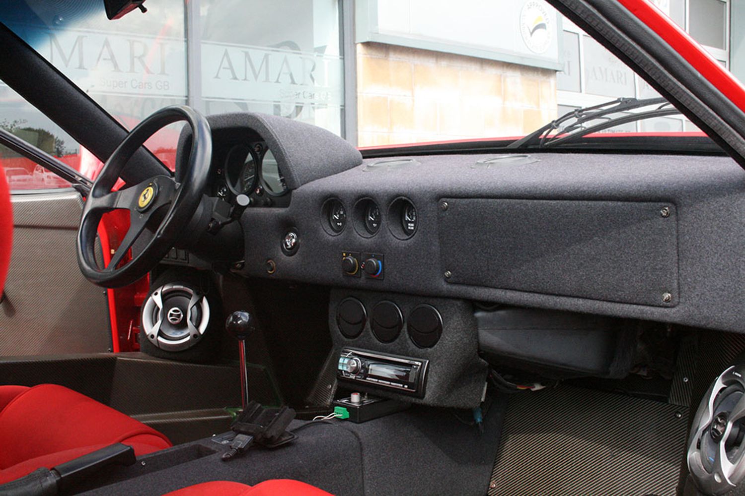 FERRARI F40 COUPE 2dr