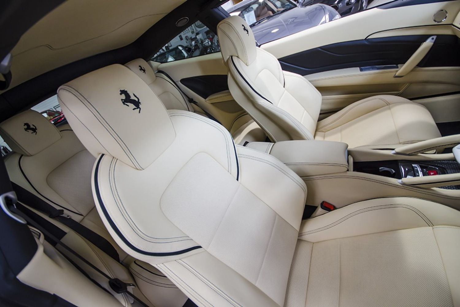 FERRARI FF COUPE 2dr Auto