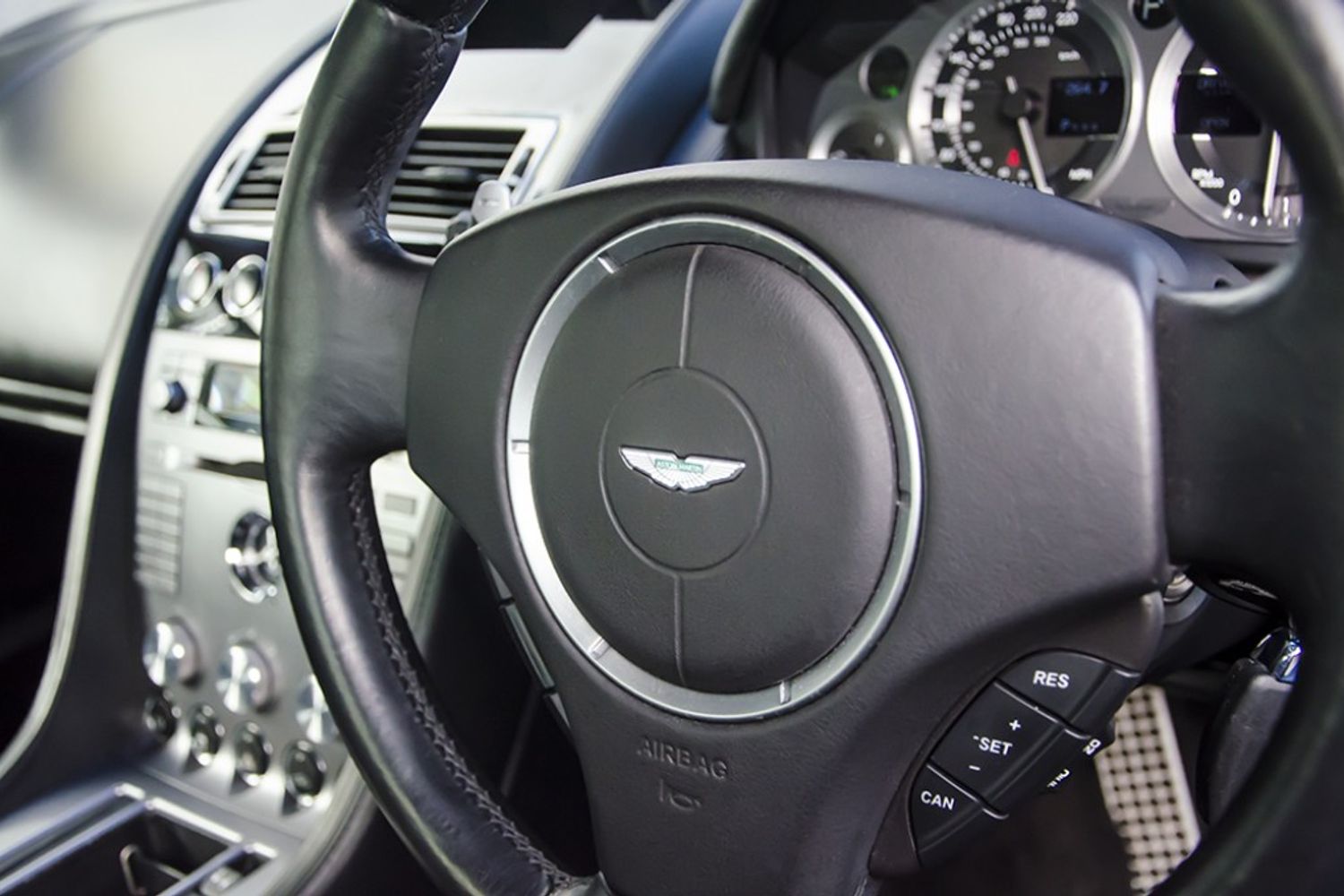 ASTON MARTIN DB9 COUPE V12 Touchtronic Auto