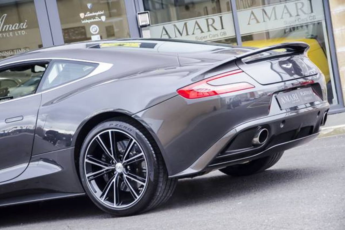 ASTON MARTIN VANQUISH COUPE V12 2+2 Touchtronic Auto