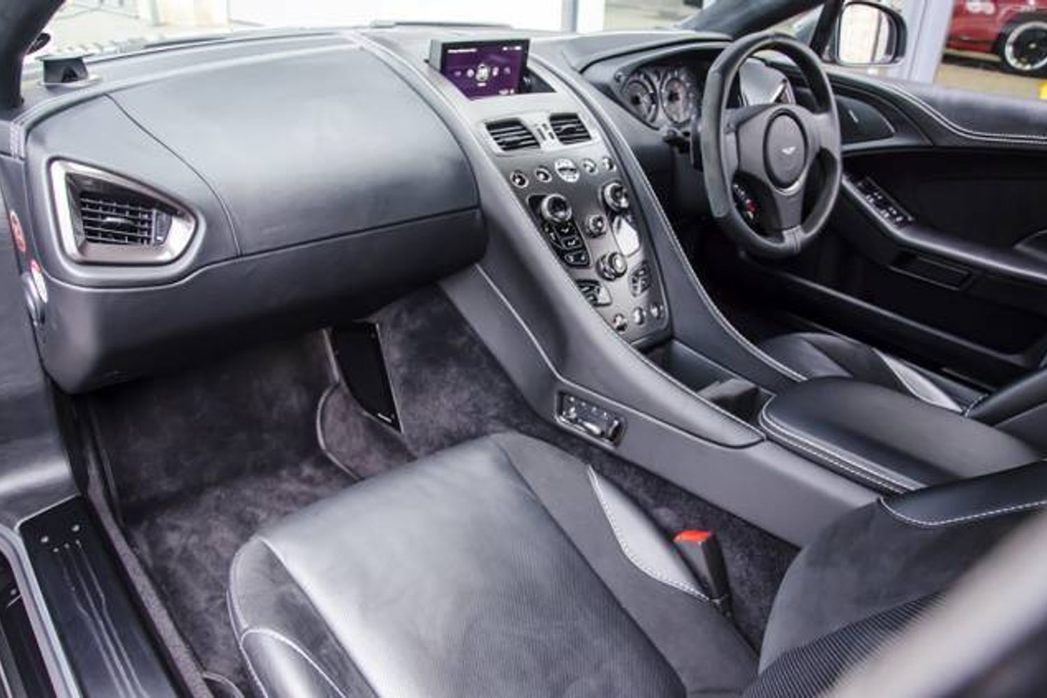 ASTON MARTIN VANQUISH COUPE V12 2+2 Touchtronic Auto