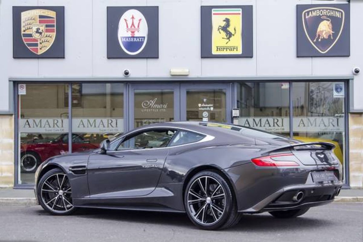 ASTON MARTIN VANQUISH COUPE V12 2+2 Touchtronic Auto