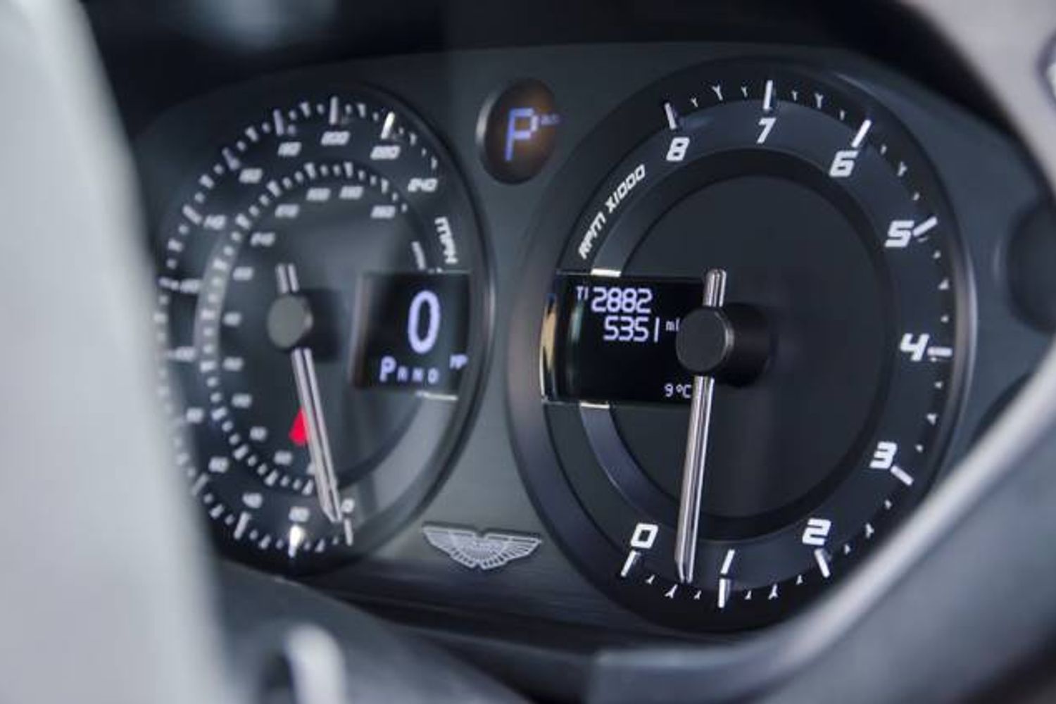 ASTON MARTIN VANQUISH COUPE V12 2+2 Touchtronic Auto