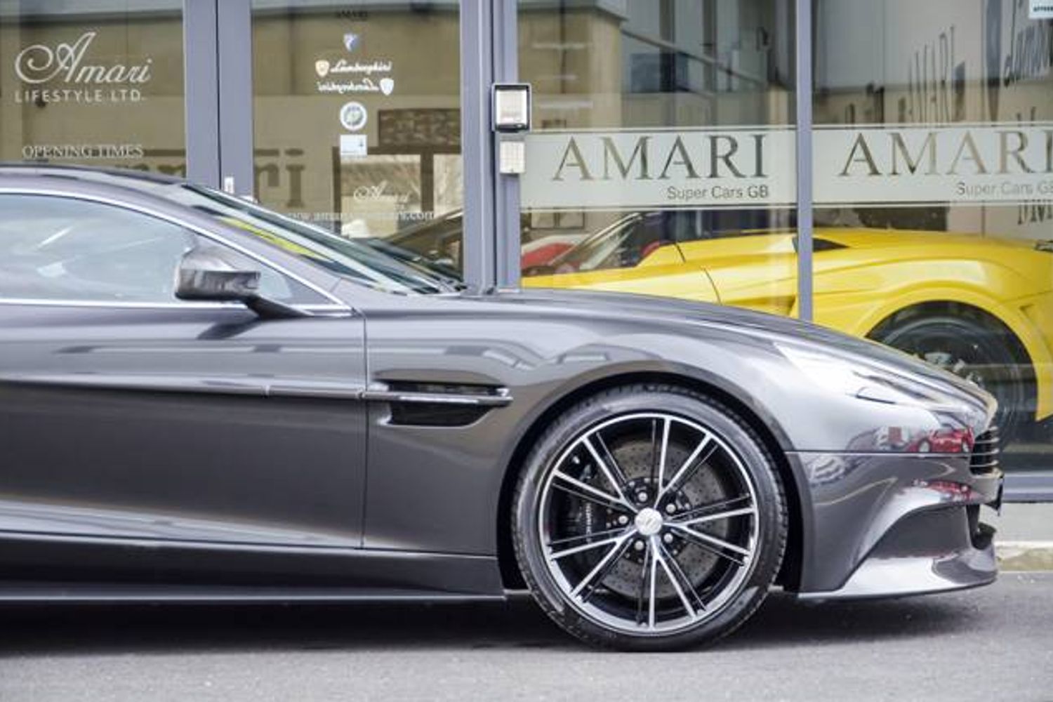 ASTON MARTIN VANQUISH COUPE V12 2+2 Touchtronic Auto