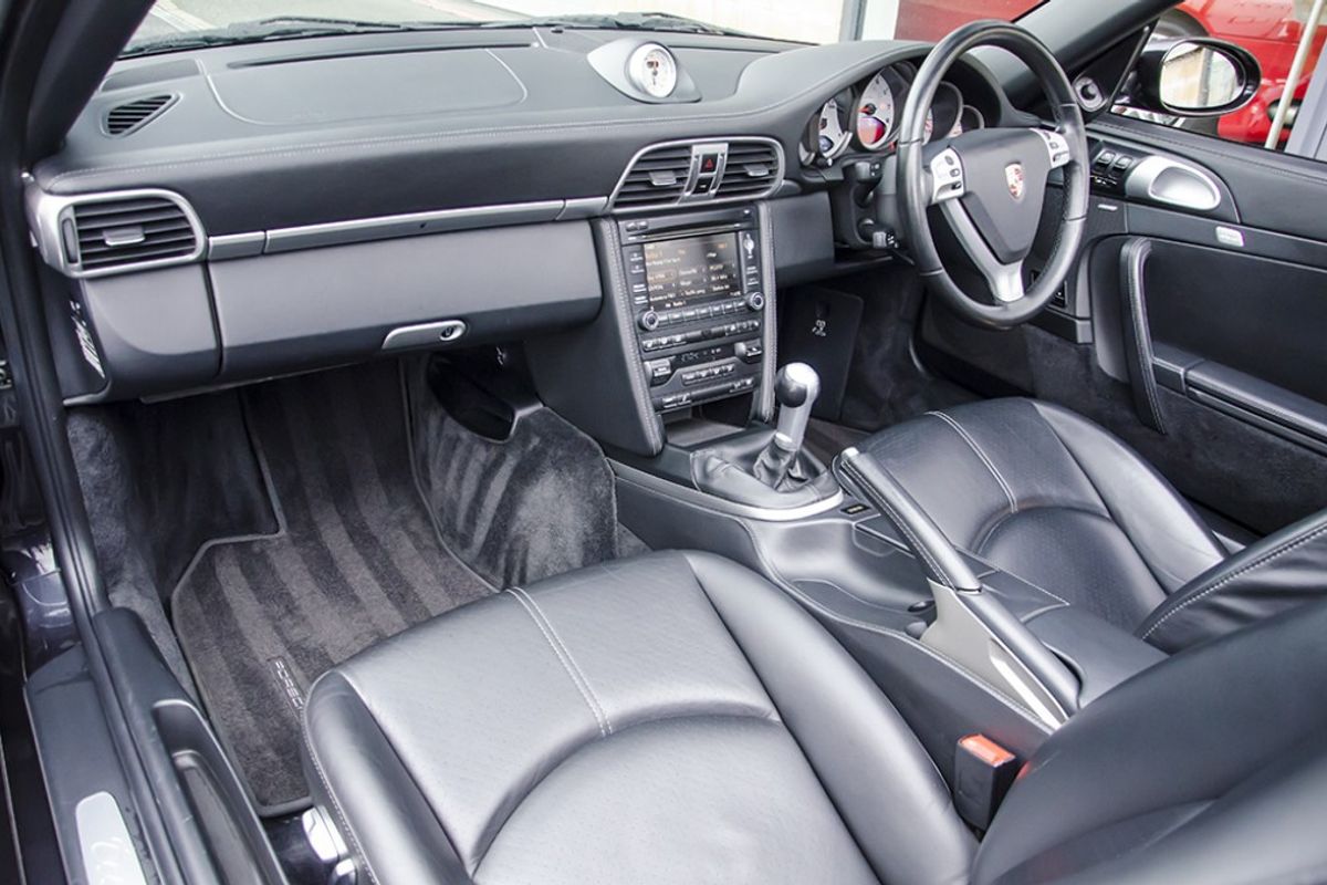 PORSCHE 911 [997] TURBO CABRIOLET 2dr
