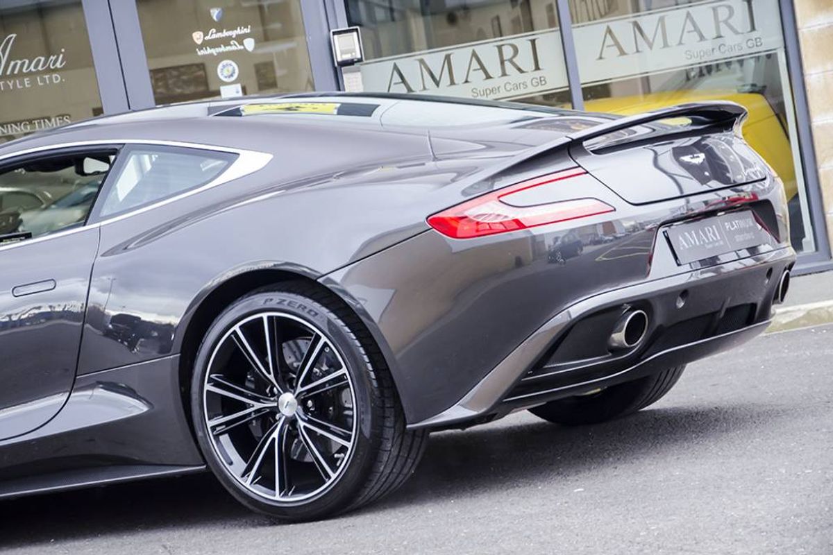 ASTON MARTIN VANQUISH COUPE V12 2+2 Touchtronic Auto