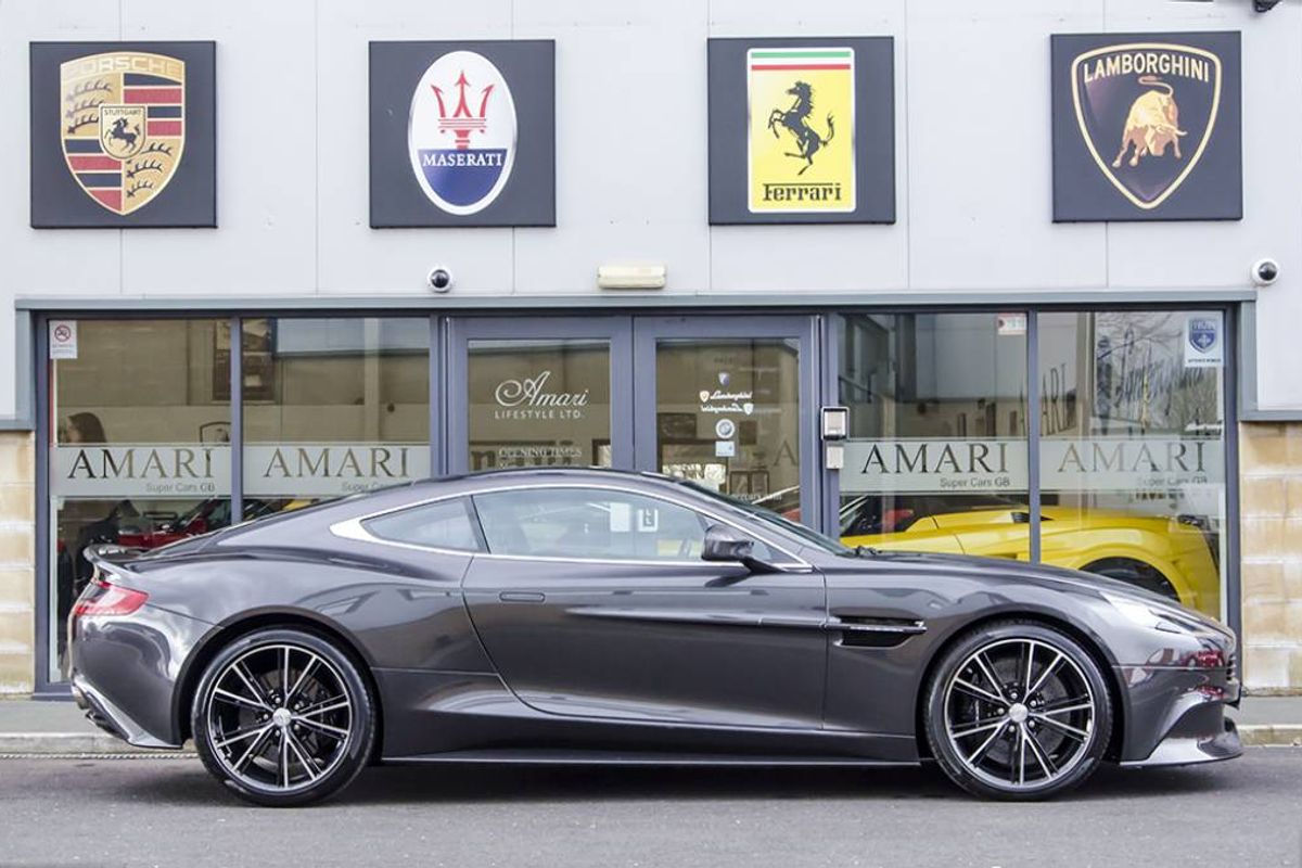 ASTON MARTIN VANQUISH COUPE V12 2+2 Touchtronic Auto