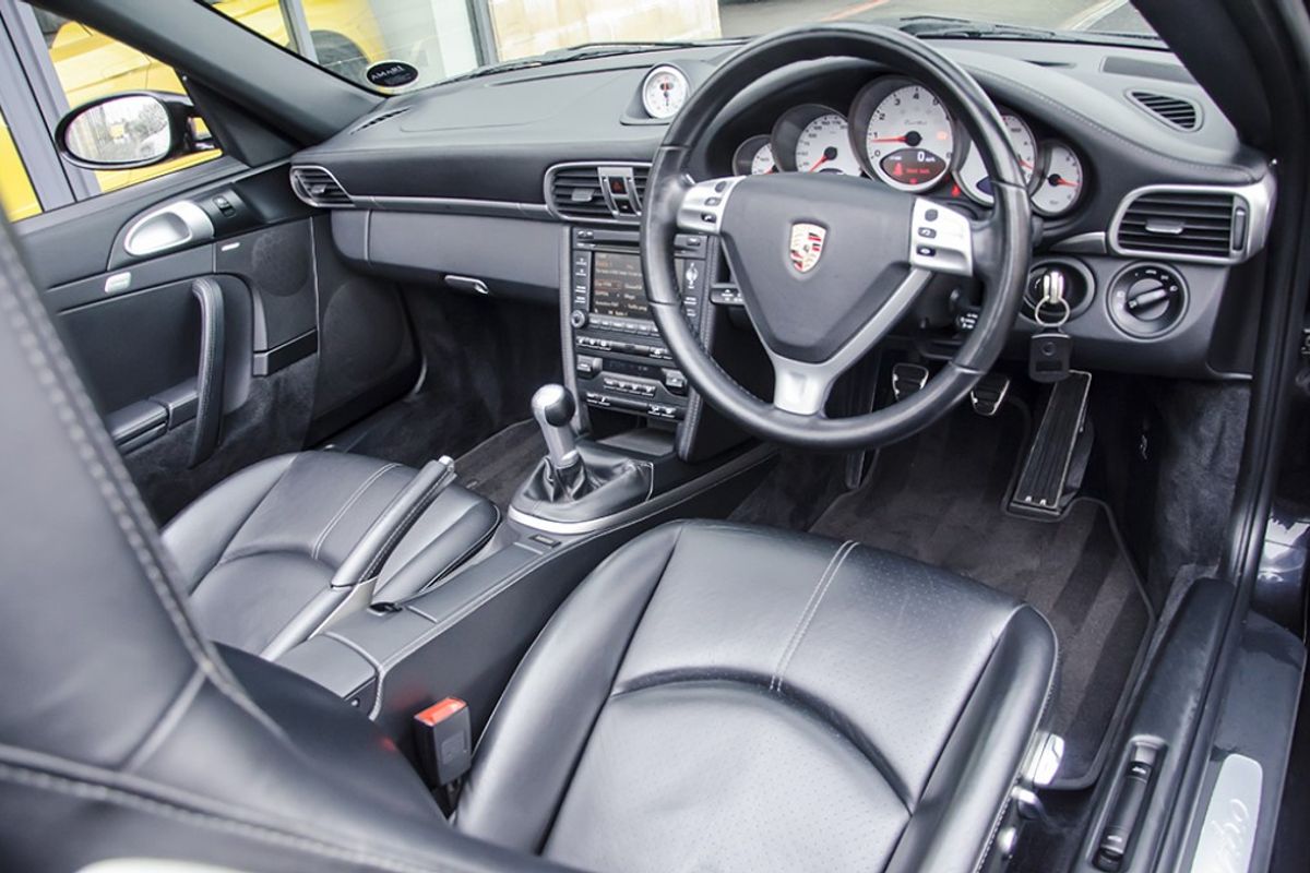 PORSCHE 911 [997] TURBO CABRIOLET 2dr