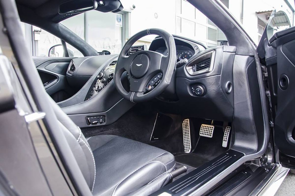 ASTON MARTIN VANQUISH COUPE V12 2+2 Touchtronic Auto