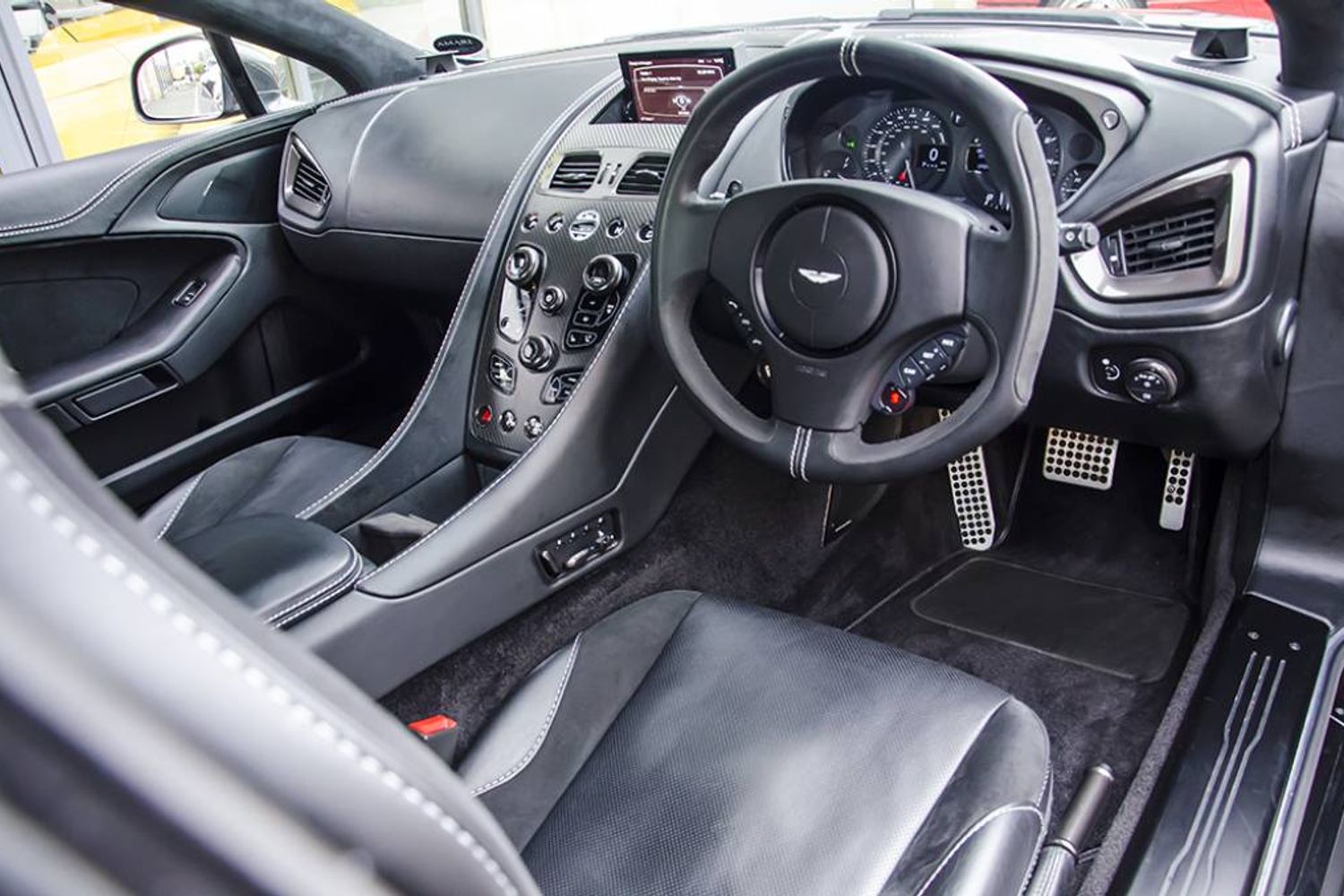ASTON MARTIN VANQUISH COUPE V12 2+2 Touchtronic Auto