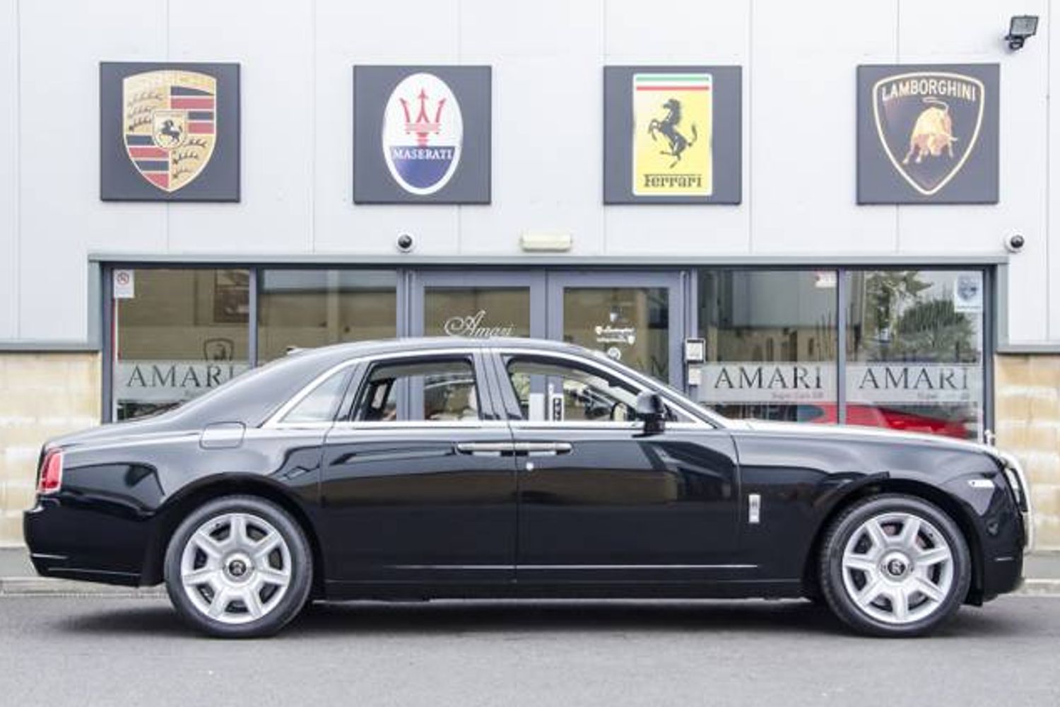 ROLLS-ROYCE GHOST SALOON 4dr Auto