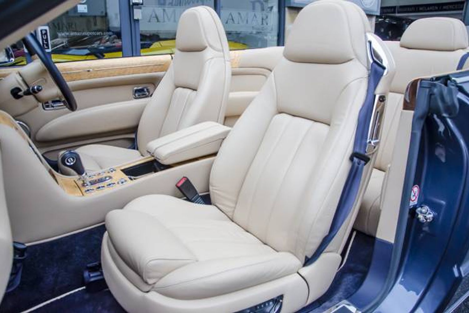 BENTLEY AZURE CONVERTIBLE 6.7 V8 Auto