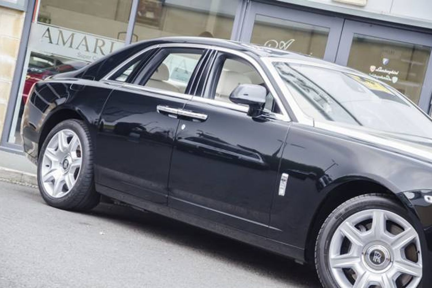 ROLLS-ROYCE GHOST SALOON 4dr Auto