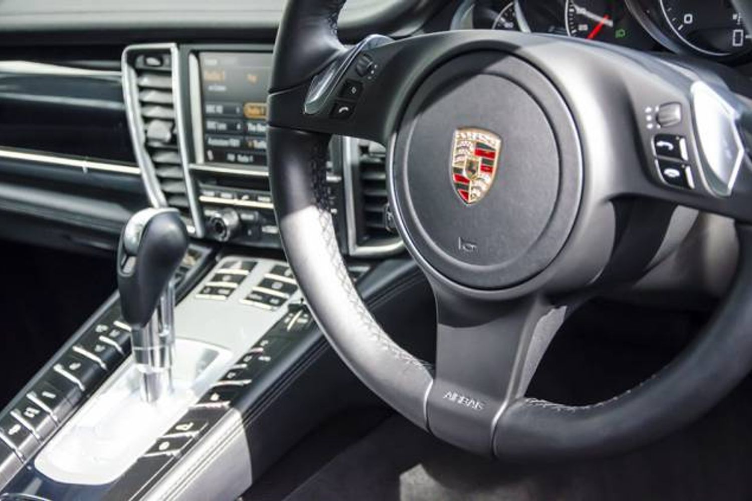 PORSCHE PANAMERA DIESEL SALOON 3.0 V6 Diesel Tiptronic S