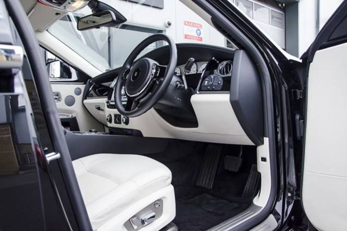 ROLLS-ROYCE GHOST SALOON 4dr Auto