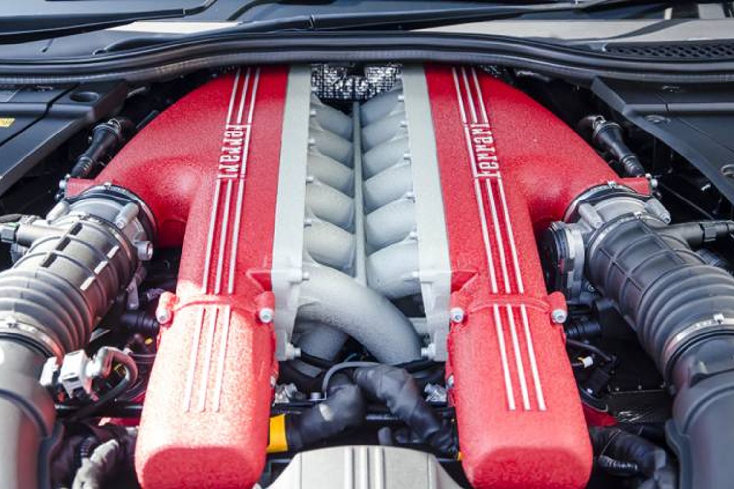 FERRARI F12 BERLINETTA COUPE 2dr Auto