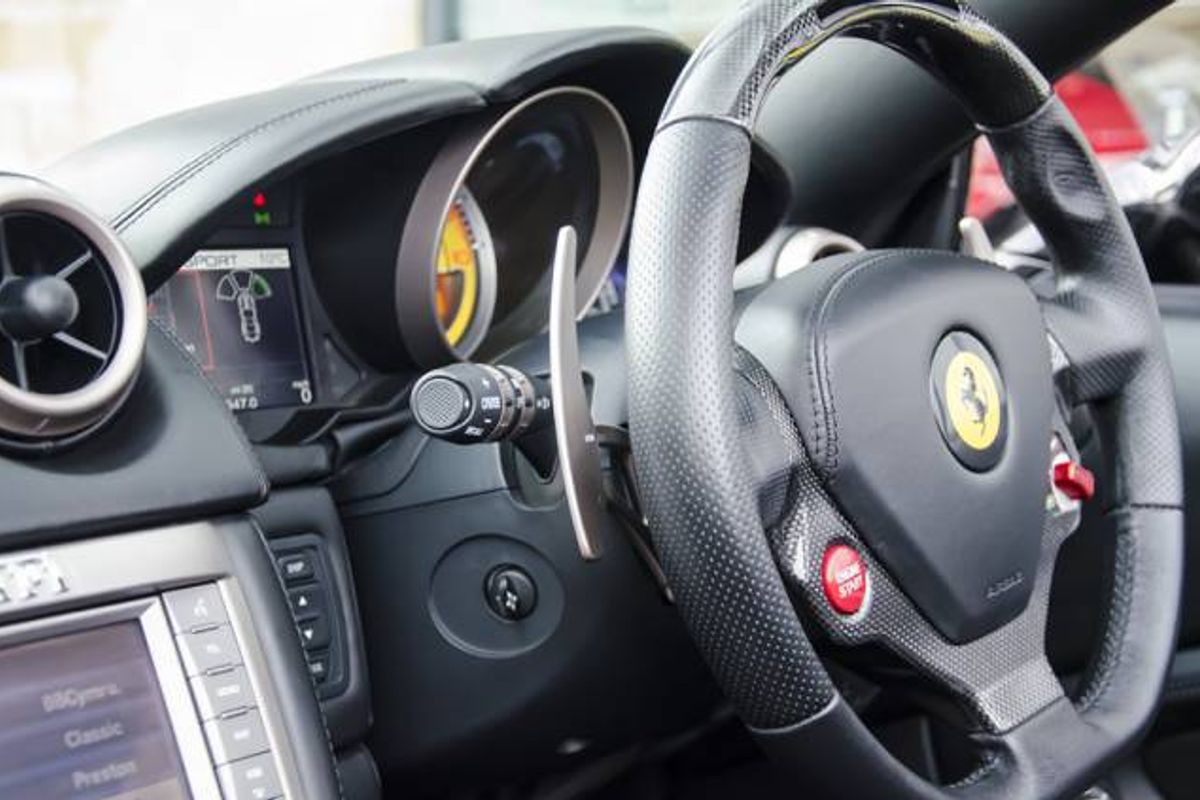 FERRARI CALIFORNIA CONVERTIBLE 2+ F1
