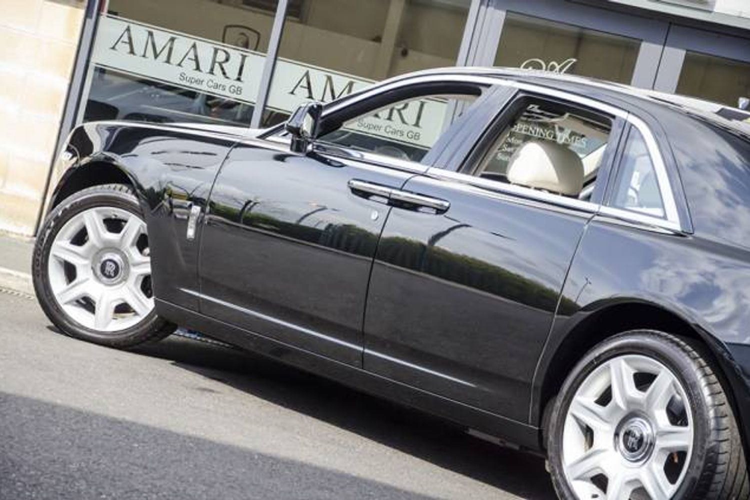 ROLLS-ROYCE GHOST SALOON 4dr Auto