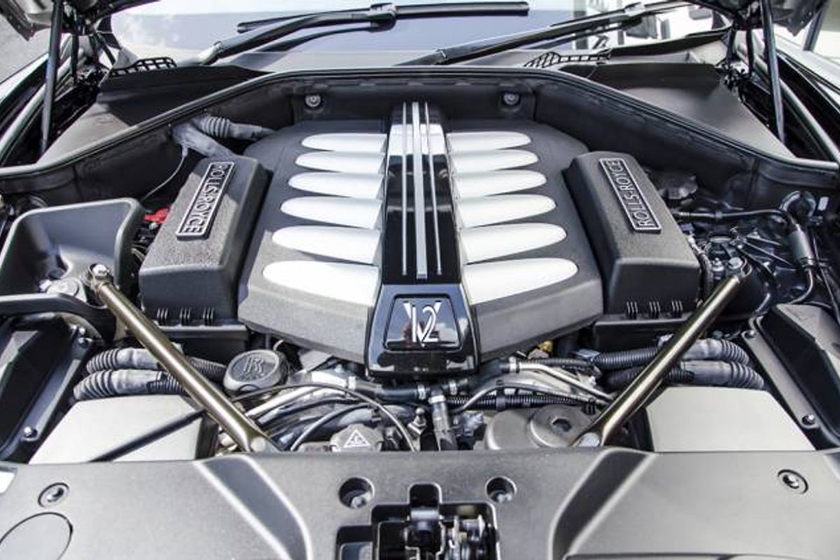 ROLLS-ROYCE GHOST SALOON 4dr Auto