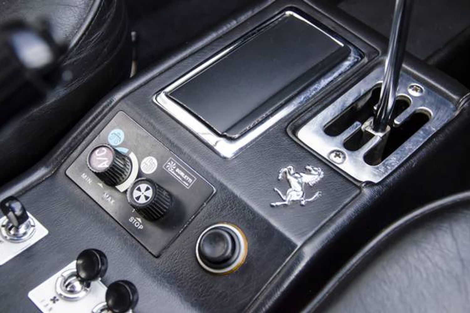 FERRARI 308 GTB Carburettor