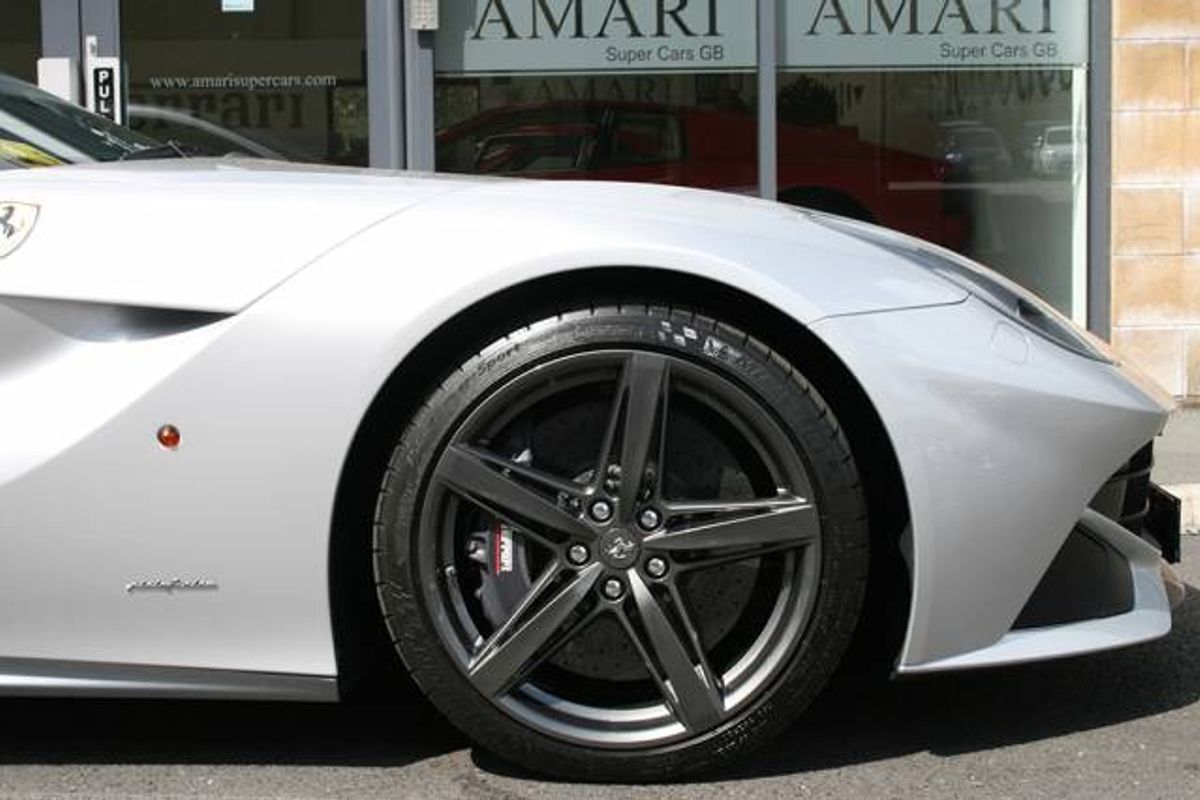 FERRARI F12 BERLINETTA COUPE 2dr Auto