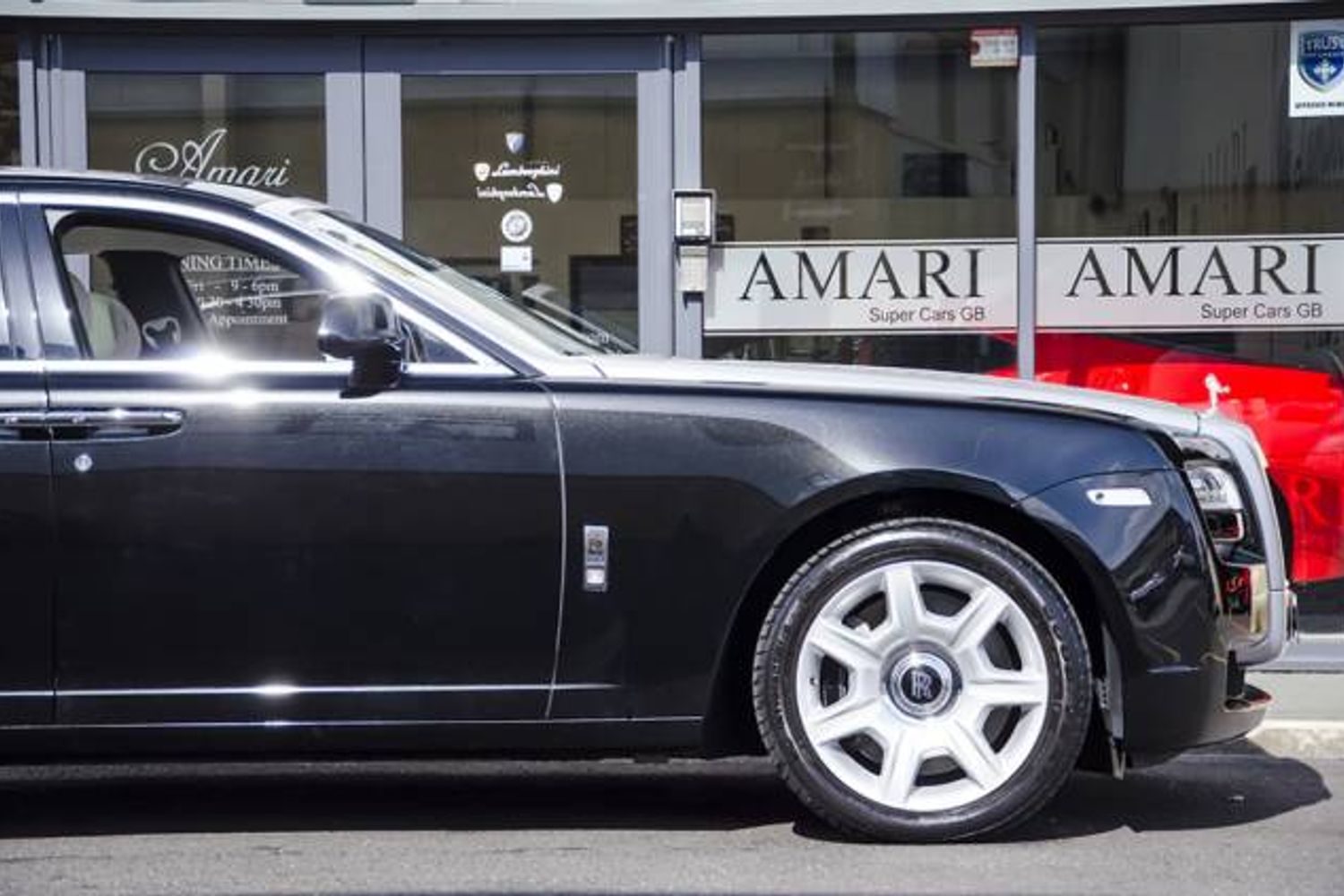 ROLLS-ROYCE GHOST SALOON 4dr Auto