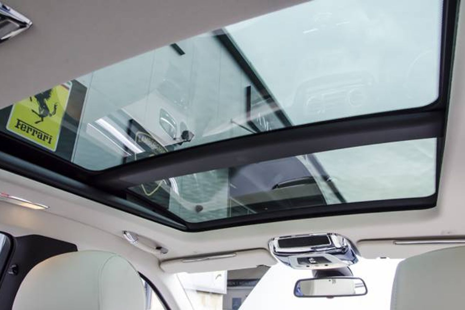 ROLLS-ROYCE GHOST SALOON 4dr Auto