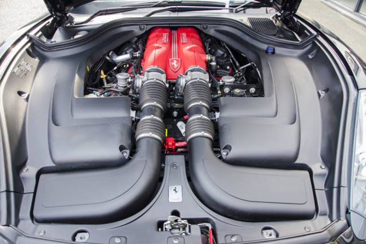 FERRARI CALIFORNIA CONVERTIBLE 2+ F1