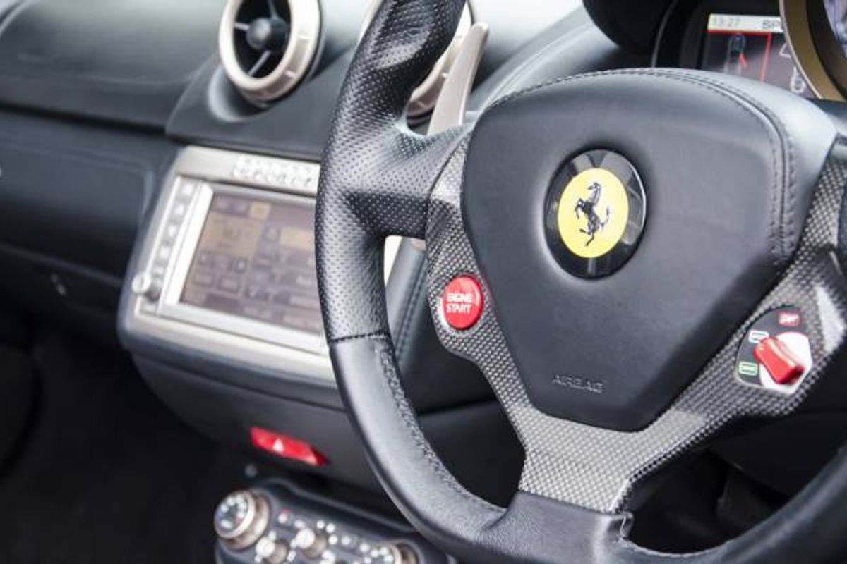 FERRARI CALIFORNIA CONVERTIBLE 2+ F1