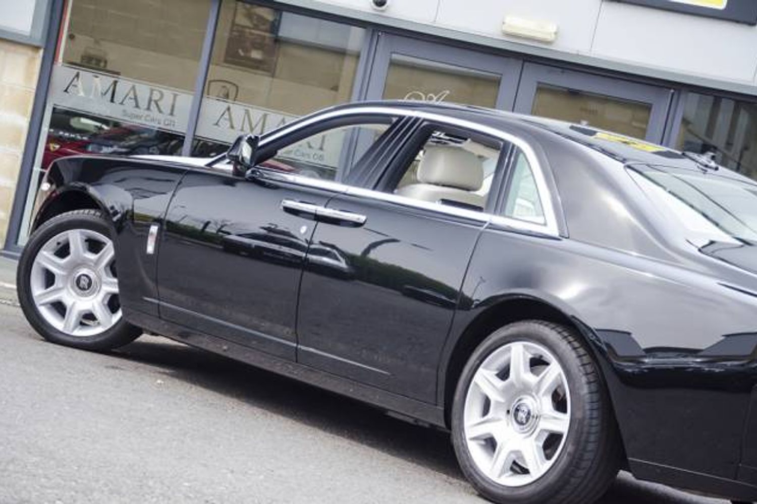 ROLLS-ROYCE GHOST SALOON 4dr Auto