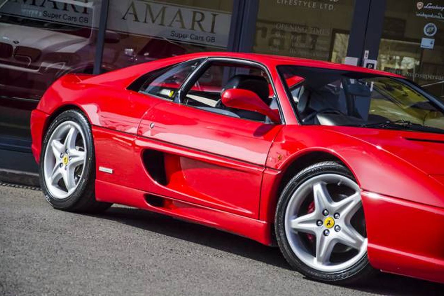 FERRARI F355 COUPE Berlinetta