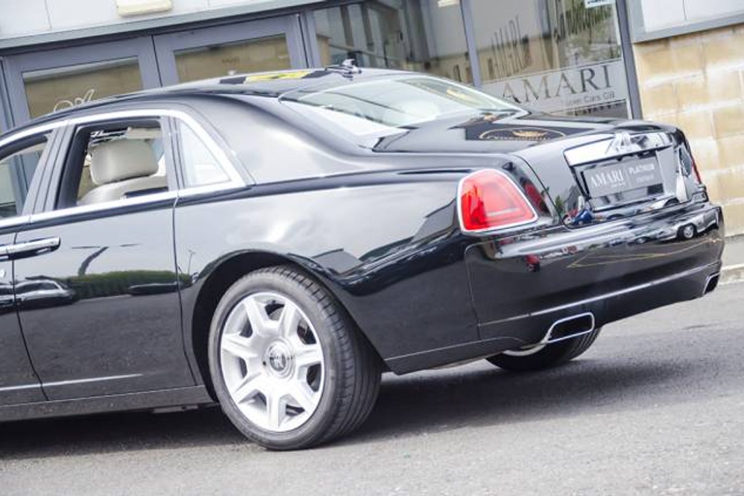 ROLLS-ROYCE GHOST SALOON 4dr Auto