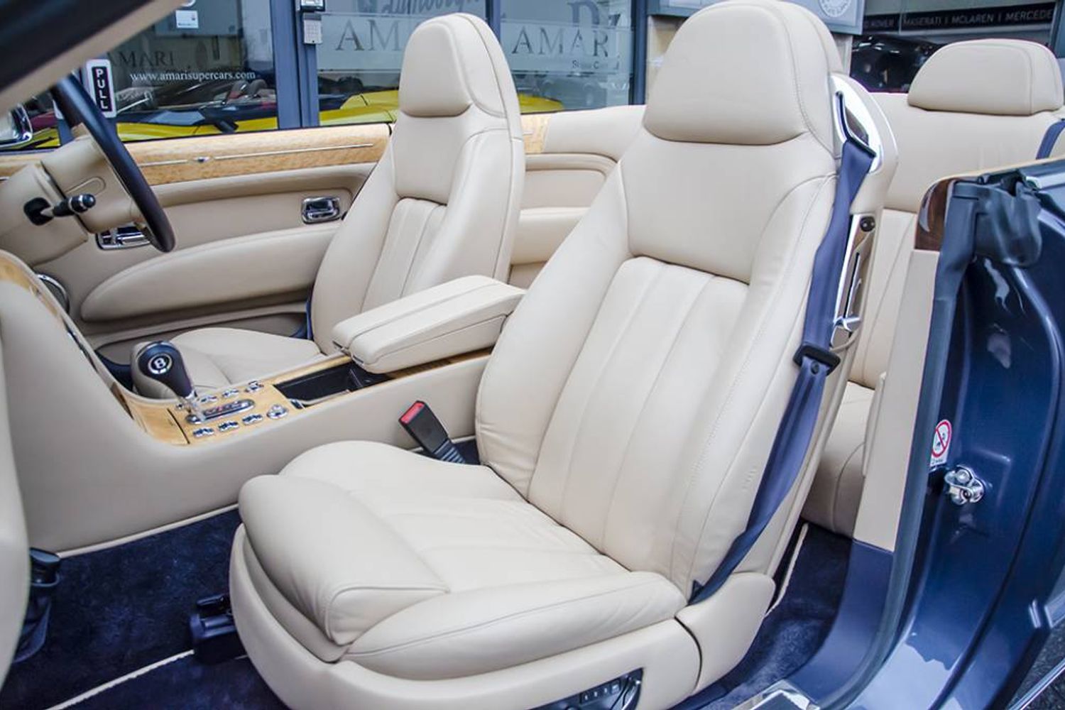 BENTLEY AZURE CONVERTIBLE 6.7 V8 Auto