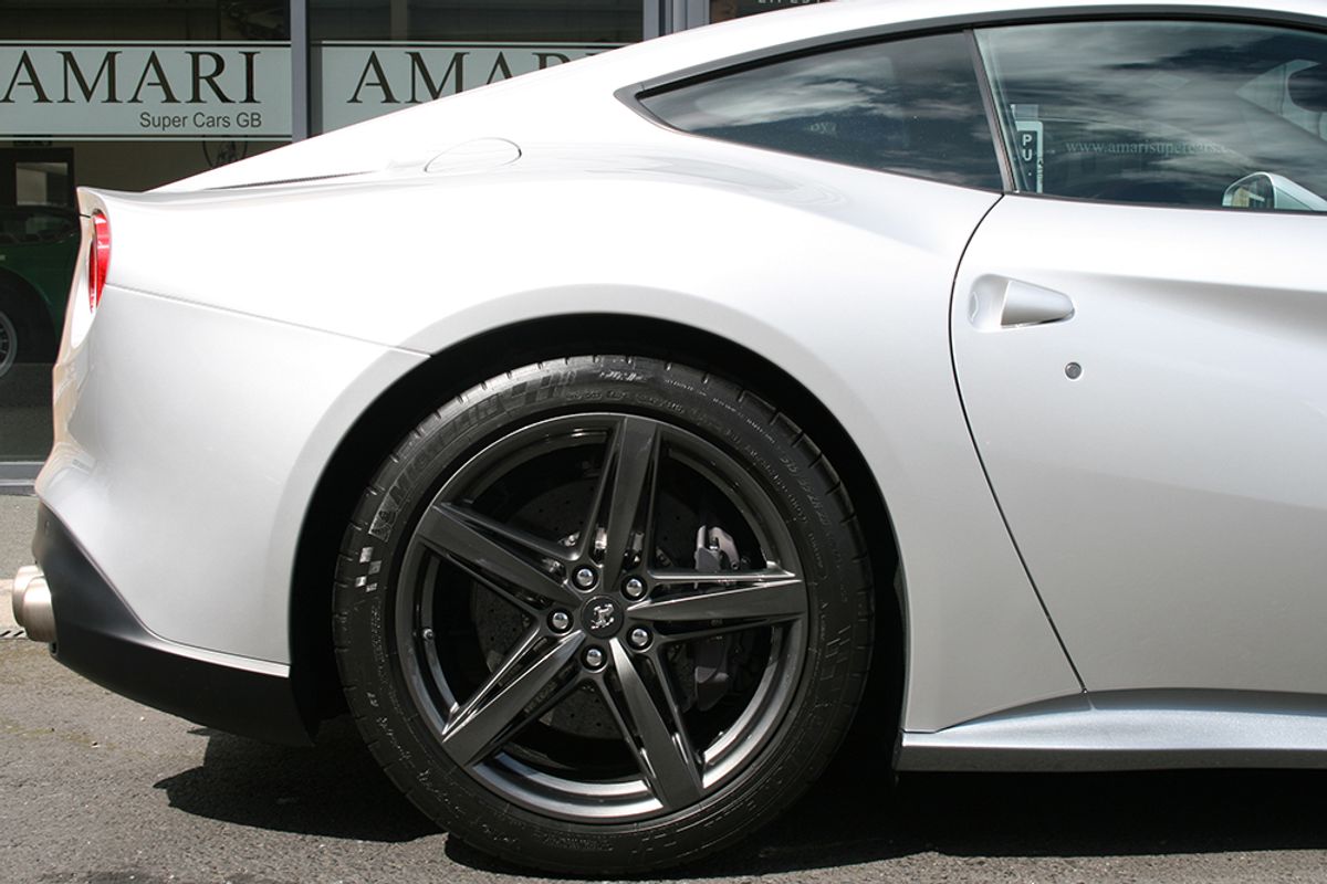 FERRARI F12 BERLINETTA COUPE 2dr Auto