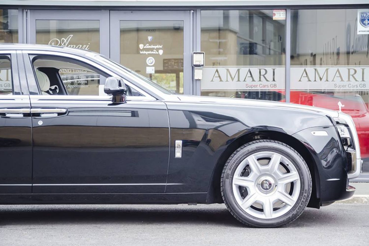 ROLLS-ROYCE GHOST SALOON 4dr Auto