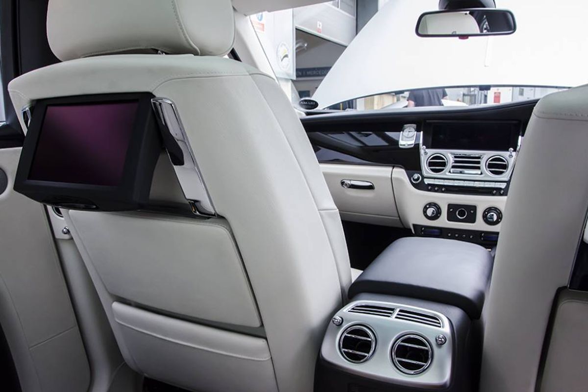 ROLLS-ROYCE GHOST SALOON 4dr Auto