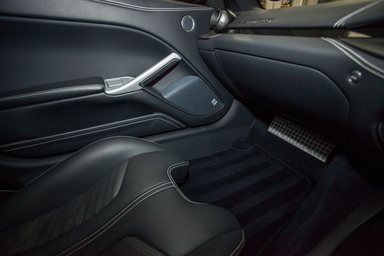 FERRARI F12 BERLINETTA COUPE 2dr Auto