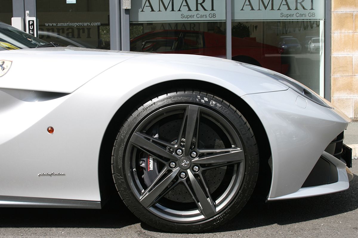 FERRARI F12 BERLINETTA COUPE 2dr Auto