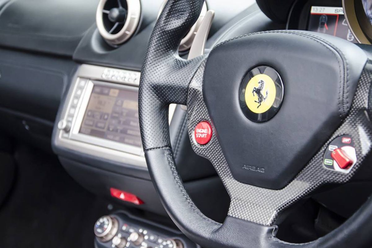 FERRARI CALIFORNIA CONVERTIBLE 2+ F1