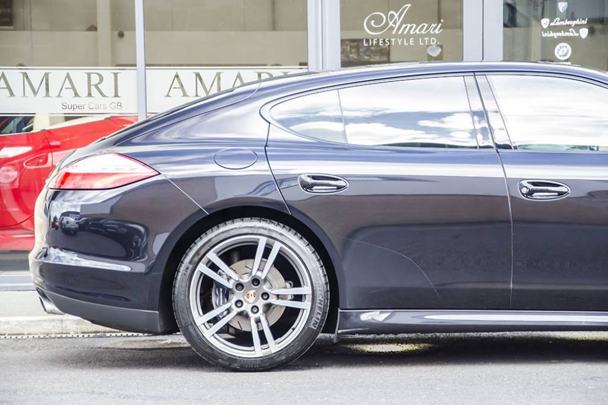 PORSCHE PANAMERA DIESEL SALOON 3.0 V6 Diesel Tiptronic S