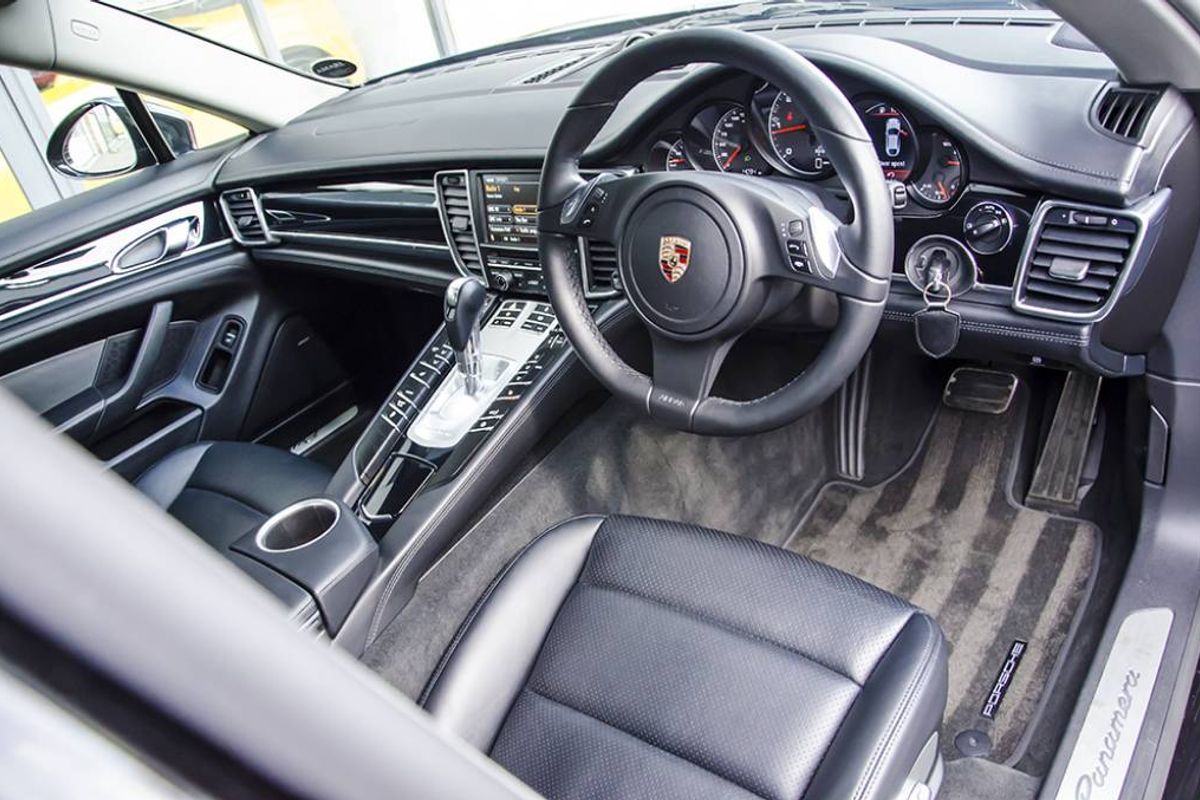 PORSCHE PANAMERA DIESEL SALOON 3.0 V6 Diesel Tiptronic S