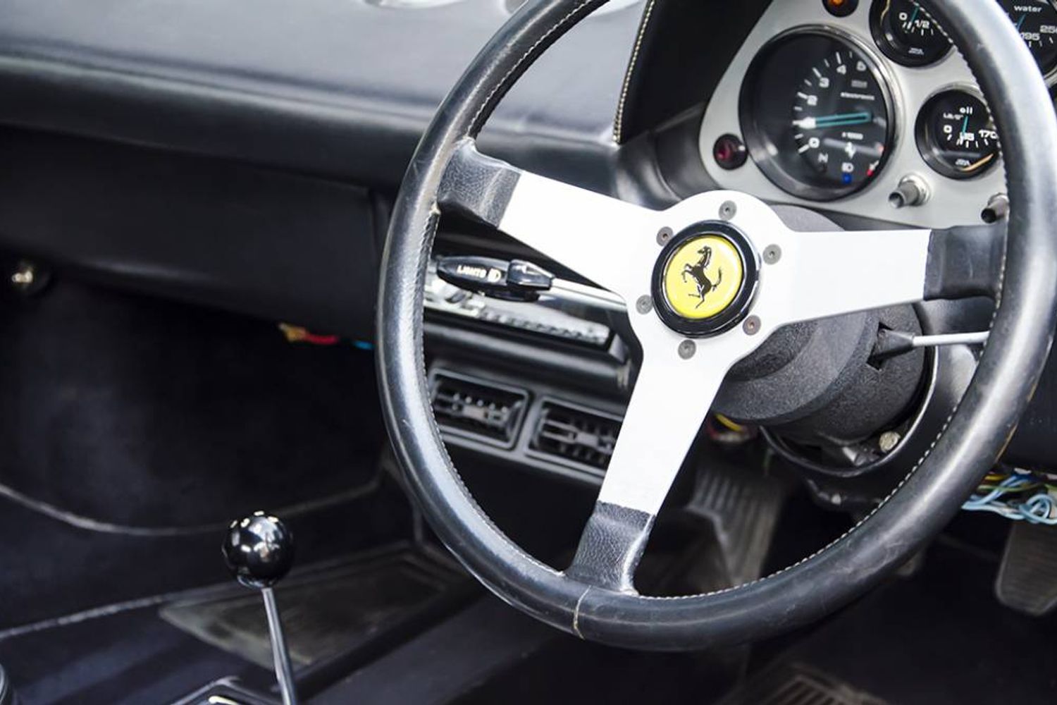 FERRARI 308 GTB Carburettor
